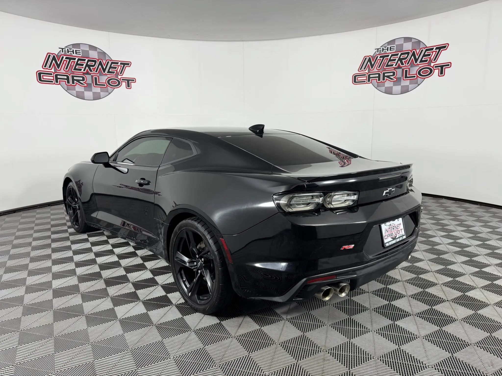 Used 2023 Chevrolet Camaro LT w/ RS Package RWD image 5