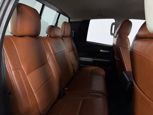 Used 2018 Toyota Tundra SR5 image 17