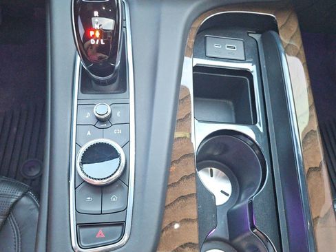 Used 2023 Cadillac Escalade Sport Platinum AWD/4WD image 25