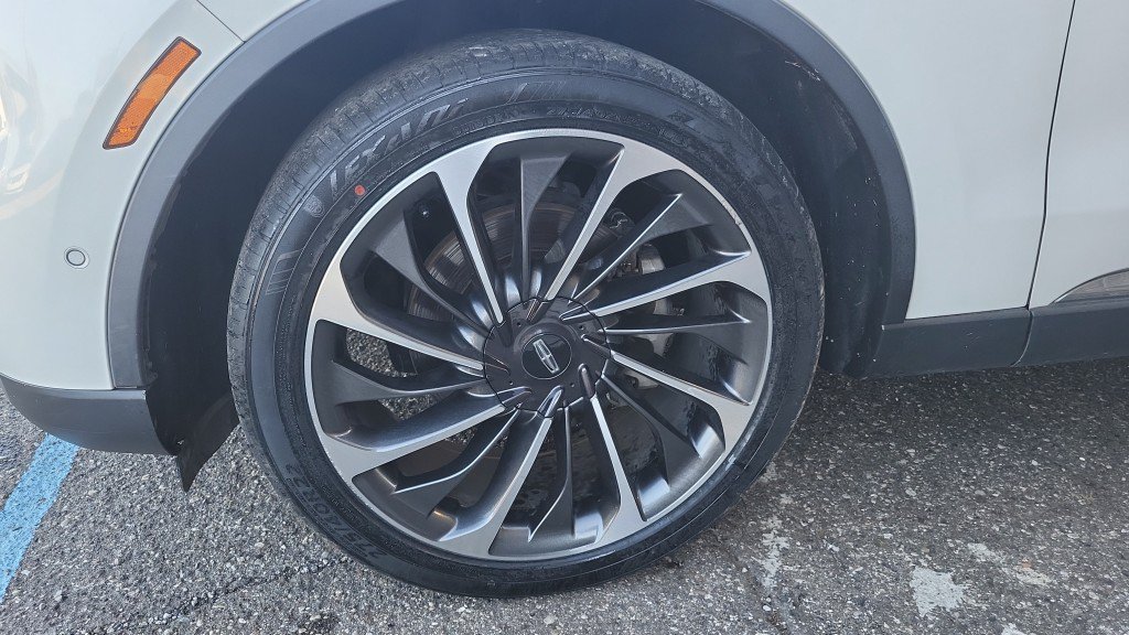 Used 2021 Lincoln Aviator Reserve w/ Equipment Group 201A AWD/4WD image 36