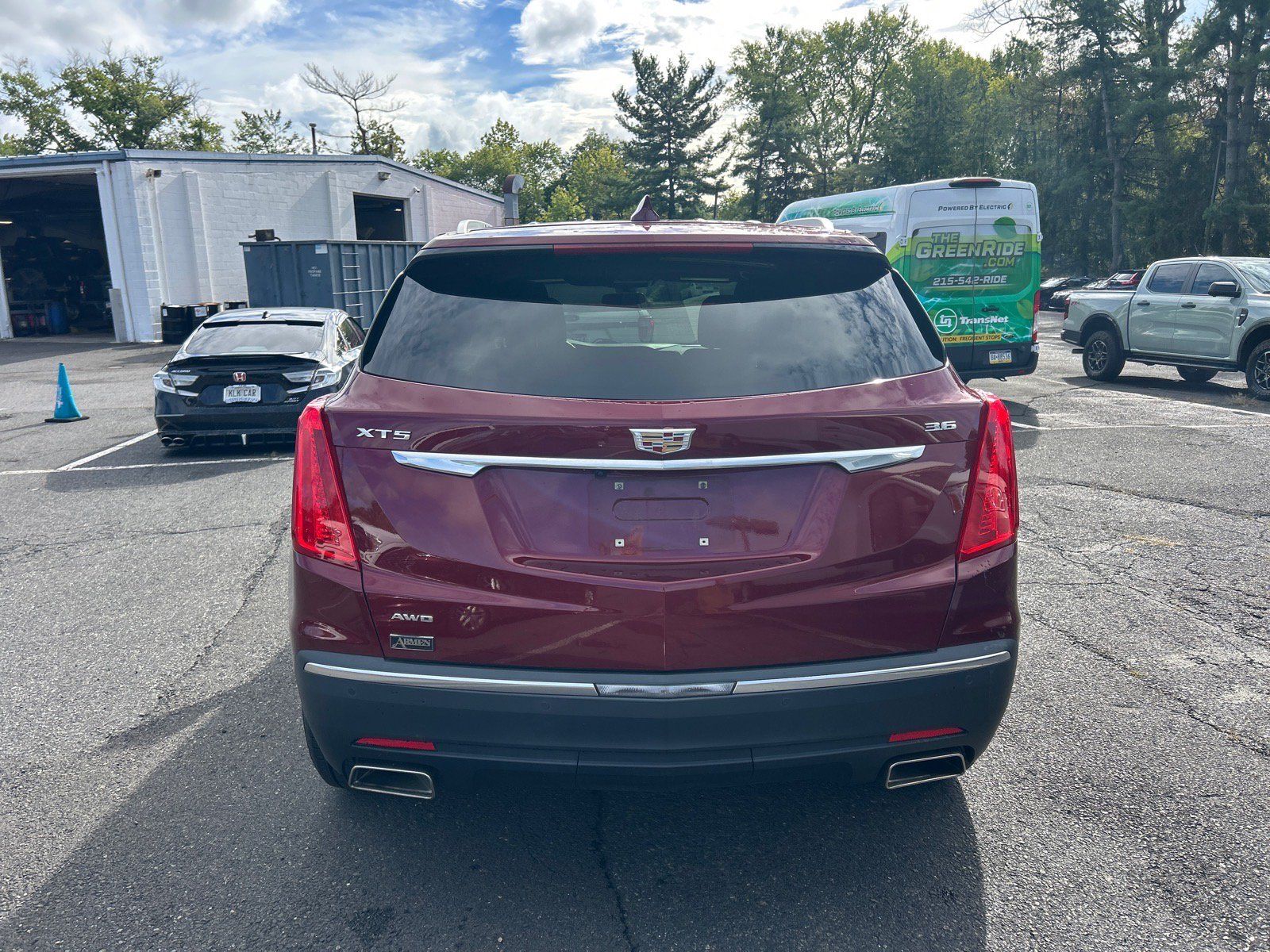 Used 2017 Cadillac XT5 Luxury w/ Driver Awareness Package AWD/4WD image 6
