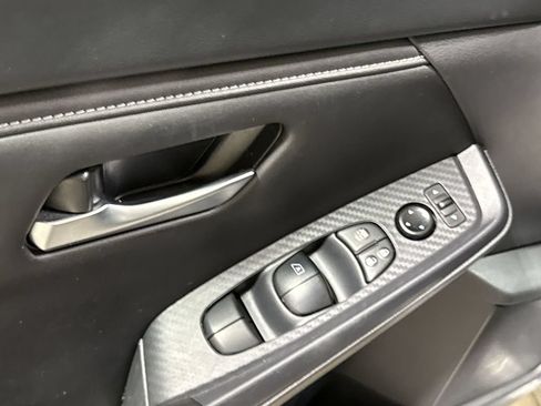 Used 2024 Nissan Sentra SV FWD image 20