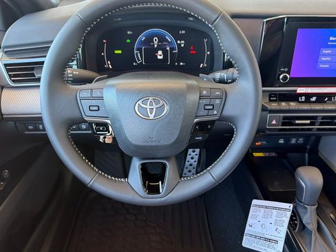 New 2026 Toyota Camry SE w/ Convenience Package FWD image 17