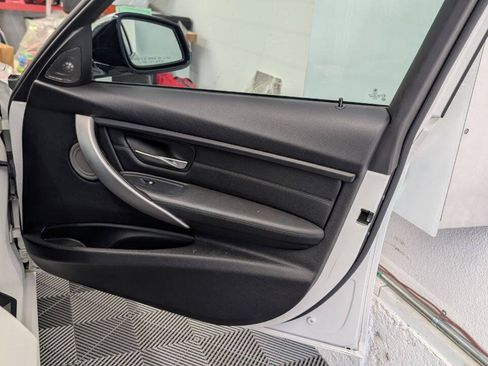 Used 2013 BMW 335i Sedan RWD image 22