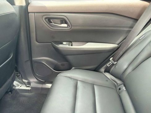 Used 2023 Nissan Rogue SL AWD/4WD image 17