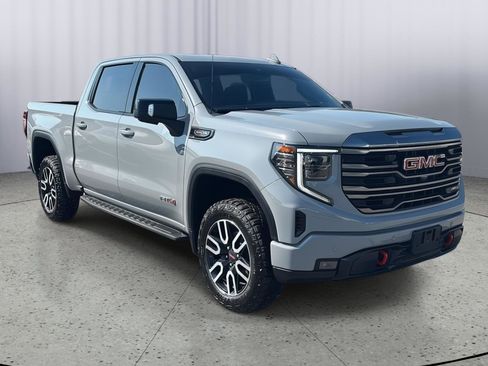 Used 2024 GMC Sierra 1500 AT4 w/ AT4 Premium Package image 8