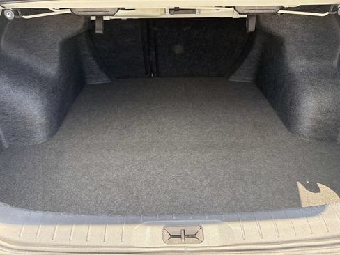 Used 2025 Nissan Altima 2.5 SV AWD/4WD image 24