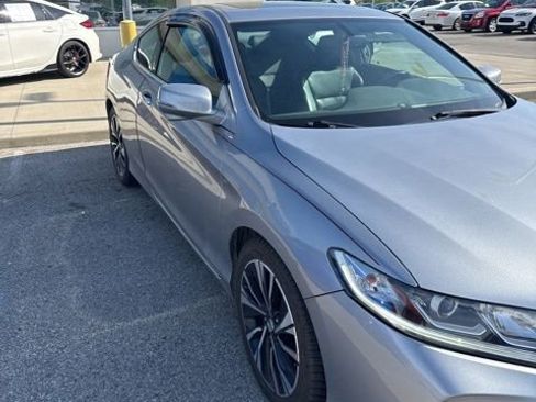 Used 2017 Honda Accord EX-L image 2