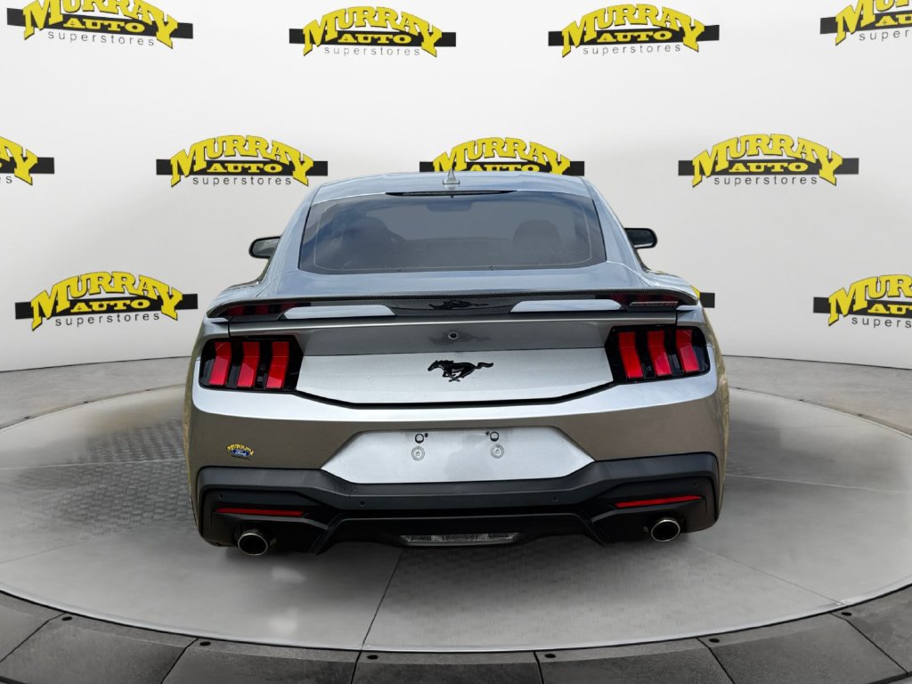 Used 2024 Ford Mustang Coupe RWD image 5