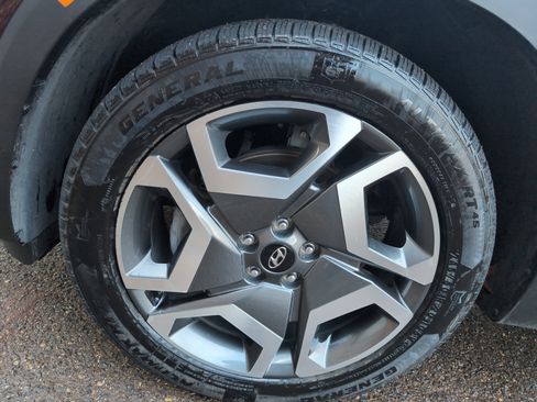 Used 2023 Hyundai Palisade SEL w/ Premium Package image 12