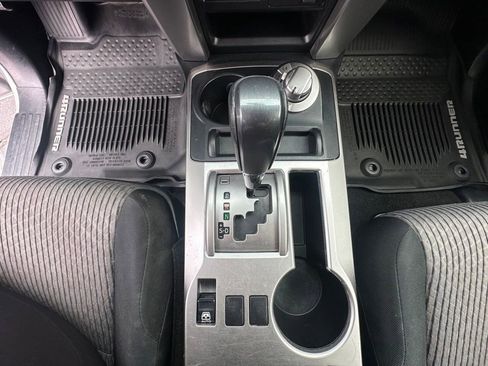 Used 2019 Toyota 4Runner SR5 AWD/4WD image 26