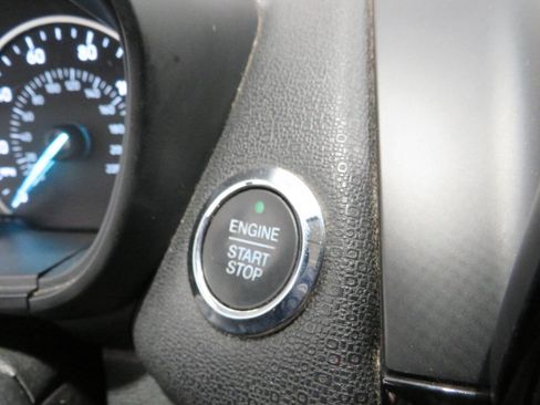 Used 2019 Ford EcoSport Titanium image 17
