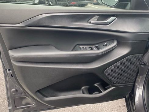 New 2025 Jeep Grand Cherokee L Laredo w/ Luxury Tech Group I image 12