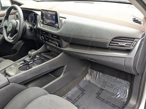 Certified 2023 Nissan Rogue SV FWD image 20