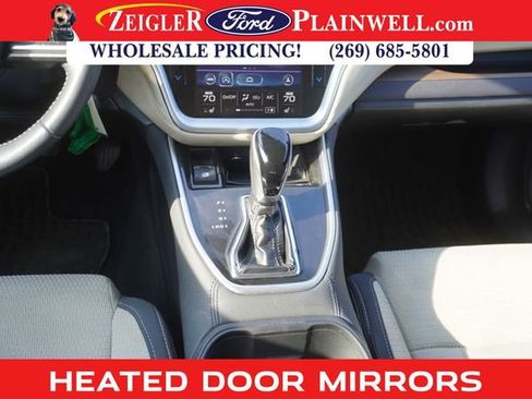 Used 2020 Subaru Outback Premium image 15