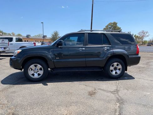 Used 2007 Toyota 4Runner SR5 RWD image 3