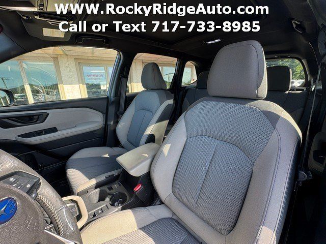 Used 2025 Subaru Forester Premium AWD/4WD image 22