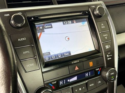Used 2016 Toyota Camry SE FWD image 14