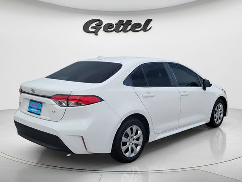 Used 2024 Toyota Corolla LE FWD image 5