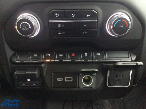 Used 2024 Chevrolet Silverado 2500 Custom w/ Custom Value Package image 27