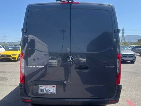 Used 2025 Mercedes-Benz Sprinter 2500 image 5