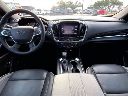 Certified 2023 Chevrolet Traverse Premier w/ Redline Edition image 16