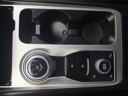 Used 2021 Ford Explorer XLT w/ Class III Trailer Tow Package image 33