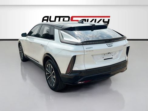 Used 2025 Cadillac Lyriq Sport RWD image 5