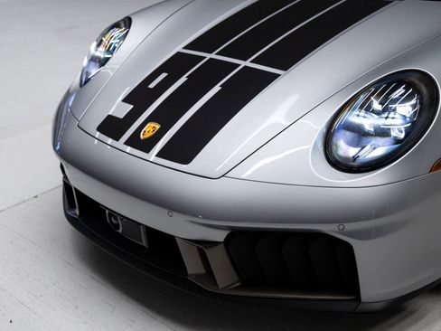 New 2026 Porsche 911 GTS image 38