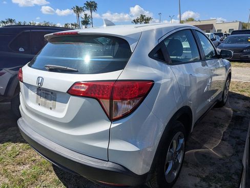 Used 2018 Honda HR-V LX image 8