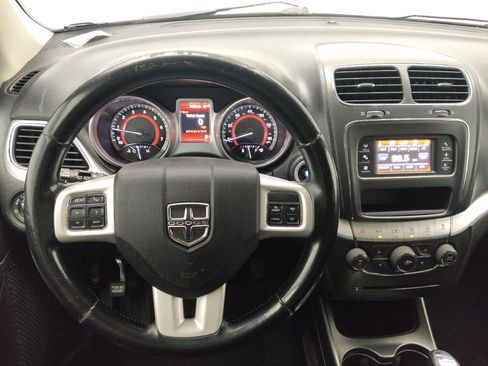 Used 2020 Dodge Journey SE w/ SE Popular Equipment Group FWD image 22