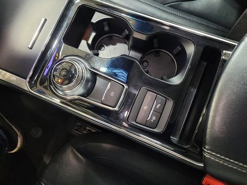 Used 2019 Ford Edge Titanium w/ Equipment Group 301A image 26