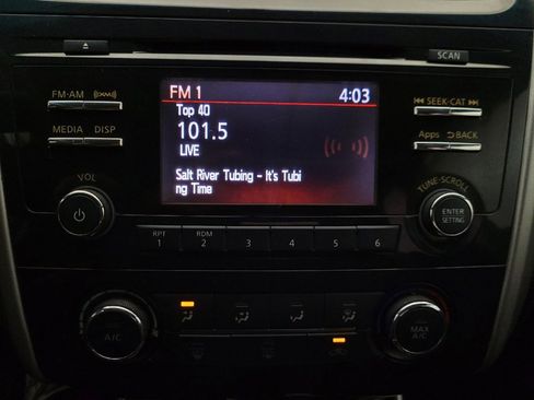Used 2014 Nissan Altima 2.5 S w/ Display Audio Package FWD image 25