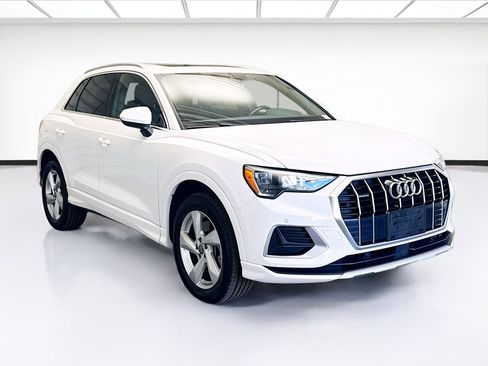 Used 2020 Audi Q3 2.0T Premium w/ Convenience Package image 3