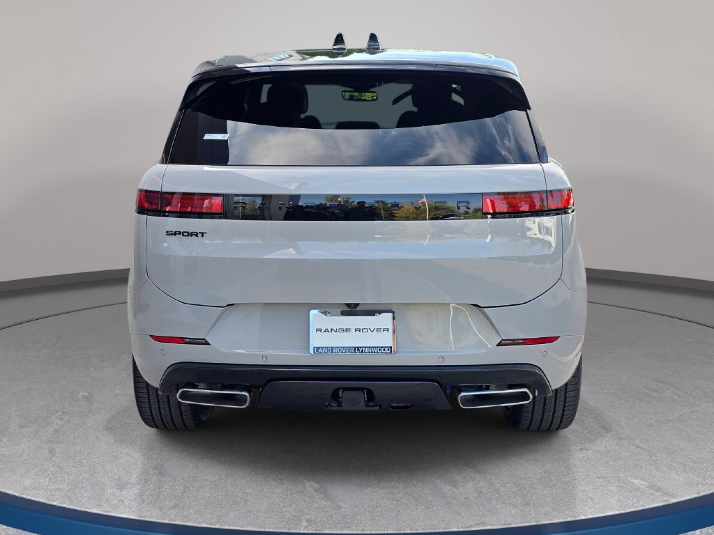 New 2026 Land Rover Range Rover Sport Dynamic SE AWD/4WD image 6