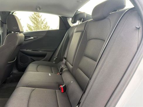 Used 2023 Chevrolet Malibu LT image 31