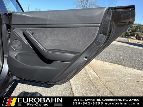 Used 2023 Tesla Model 3 Performance image 13