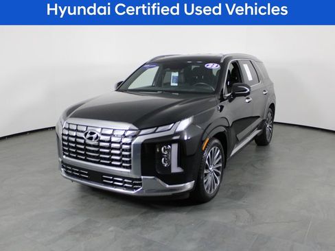 Used 2023 Hyundai Palisade Calligraphy w/ Cargo Package image 2