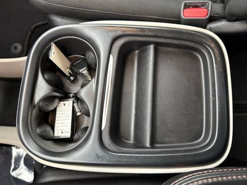 Used 2017 Chrysler Pacifica Touring Plus w/ Tire & Wheel Group image 26