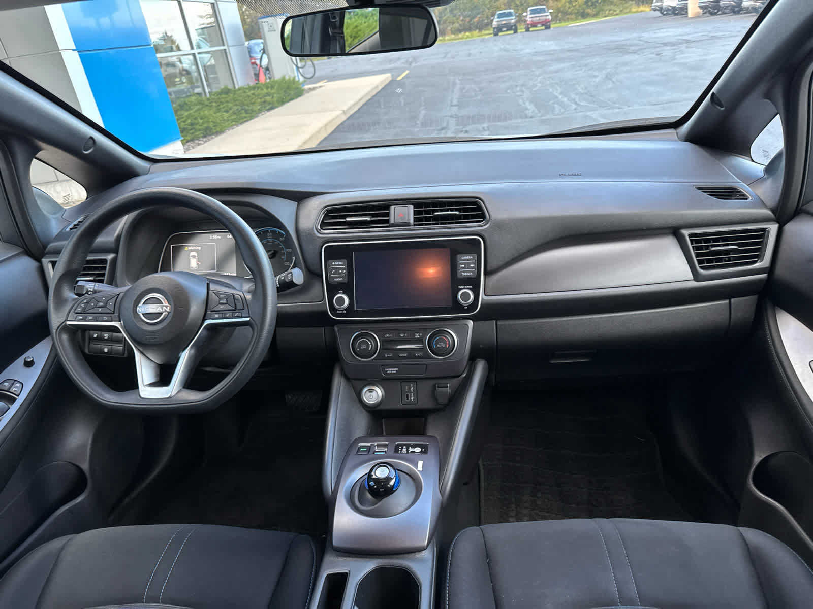Used 2025 Nissan Leaf S FWD image 6