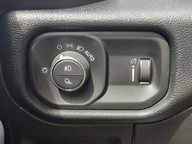Used 2022 RAM 1500 Big Horn RWD image 28