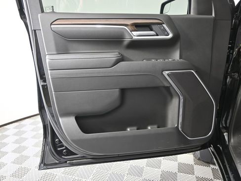 Used 2025 Chevrolet Silverado 1500 RST image 18