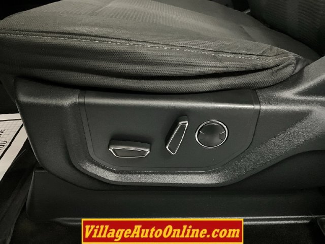 Used 2015 Ford F150 XLT w/ Equipment Group 302A Luxury AWD/4WD image 15