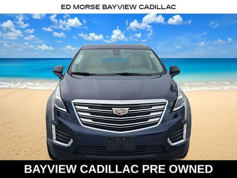 Used 2017 Cadillac XT5 Luxury w/ Driver Awareness Package FWD image 9