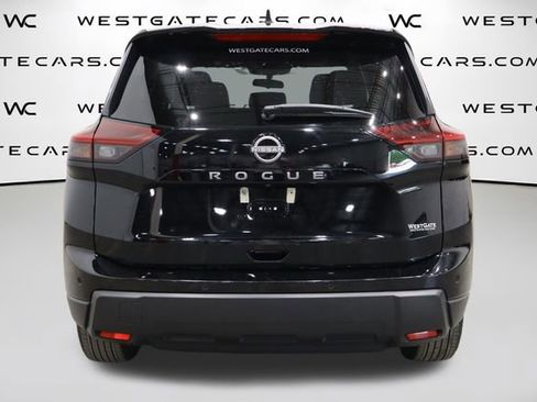 Used 2024 Nissan Rogue S FWD image 7