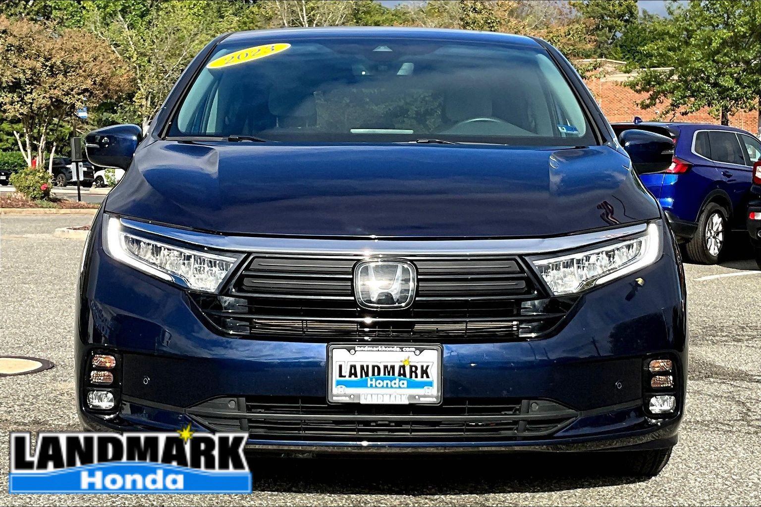 Used 2024 Honda Odyssey Touring image 3