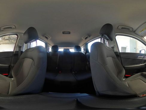 Used 2025 Kia Sportage LX FWD image 41