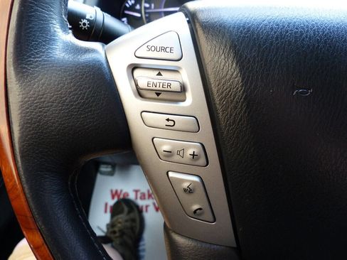 Used 2017 INFINITI QX80 Base AWD 4dr SUV w/ Deluxe Technology Package image 64