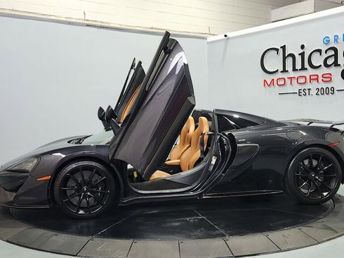 Used 2019 McLaren 570S Spider RWD image 4