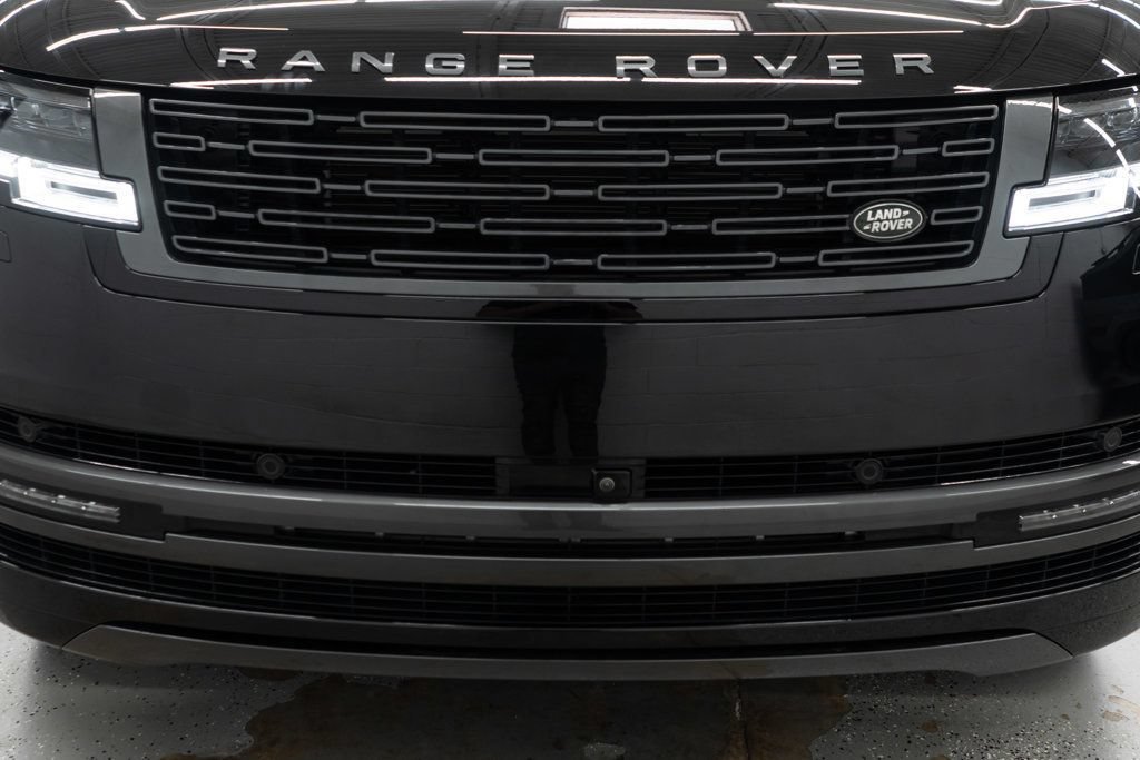 Used 2025 Land Rover Range Rover SE AWD/4WD image 42